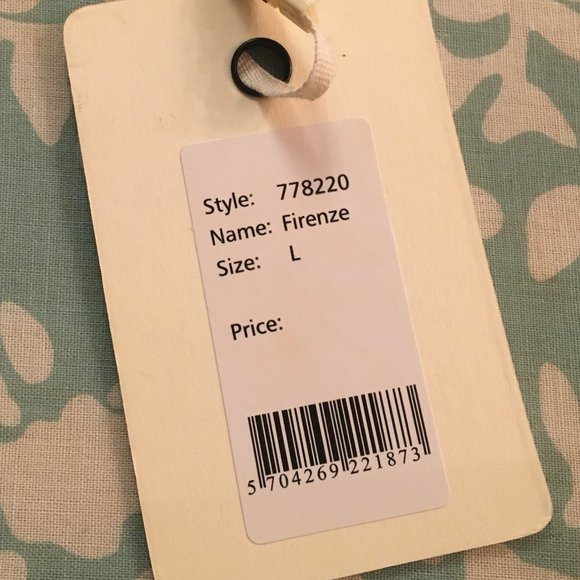 NÜMPH - Turtle Sweater - Picture 5 of 12